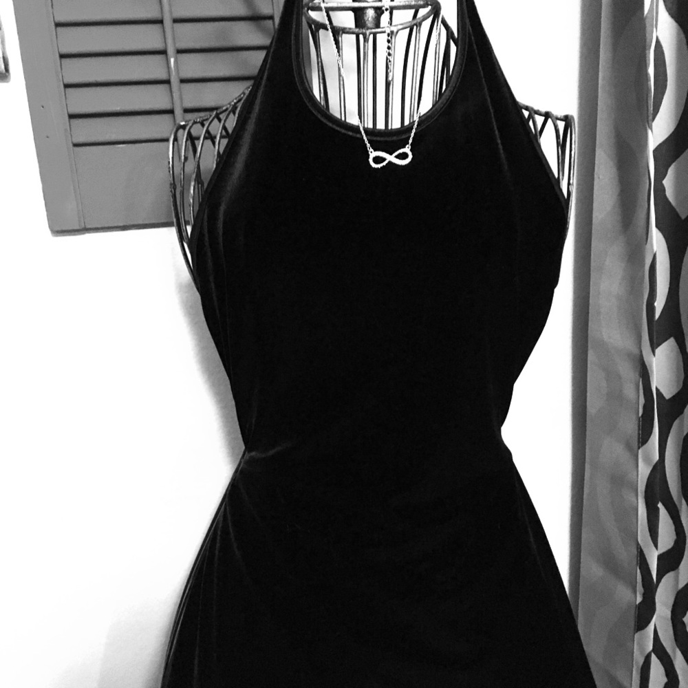 Super sexy black velvet dress